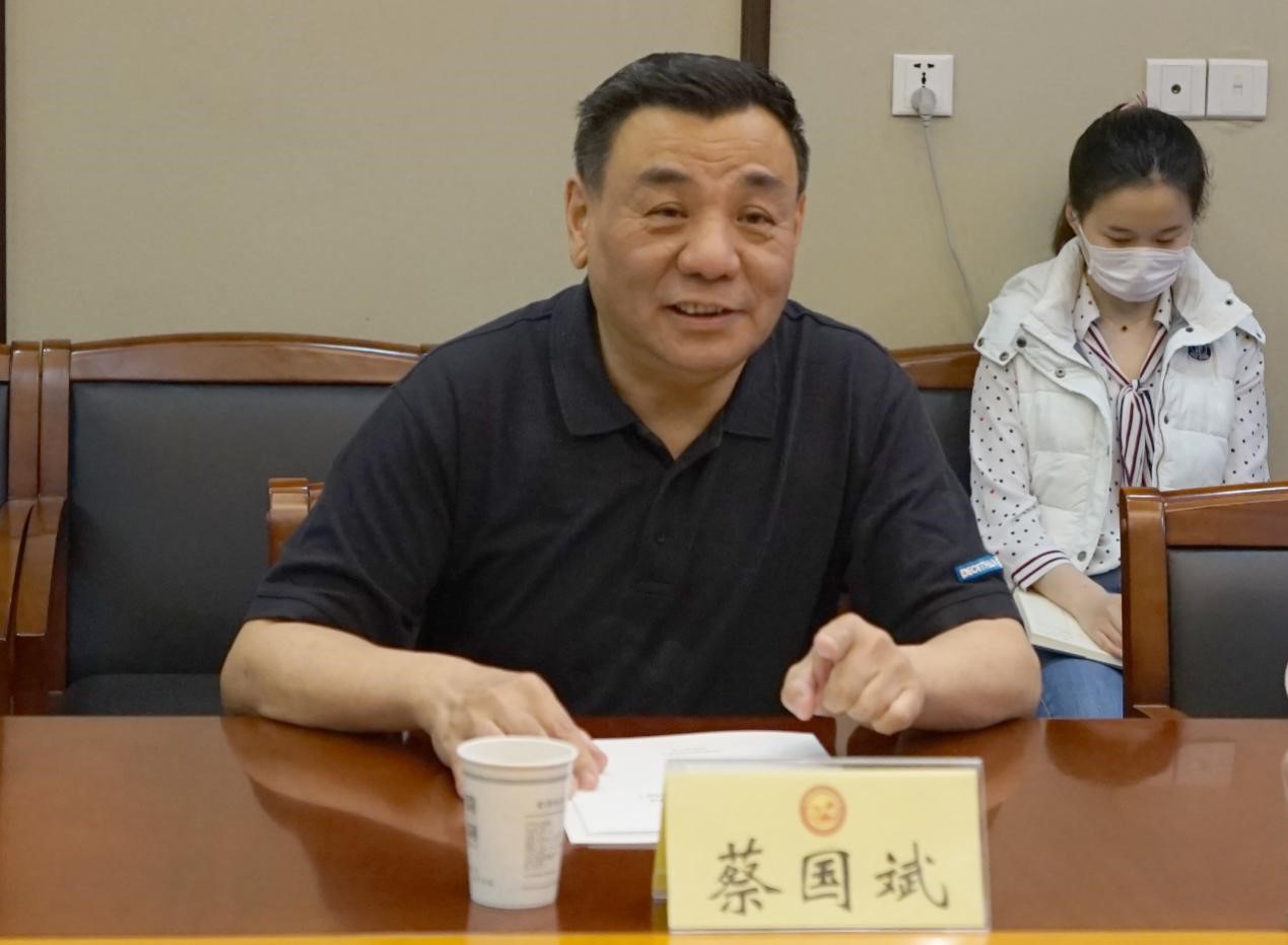 座谈会上,蔡国斌首先对周景晓一行的来访表示热烈欢迎,并对北京市民族