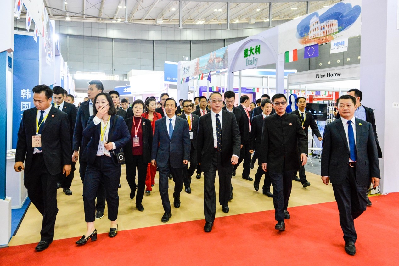 一乡一品  从湘启航 2019一乡一品国际商品博览会暨第四届全国民族地区发展大会圆满落幕