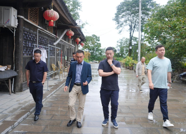 中国民贸携多家企业再赴酉阳投资考察
